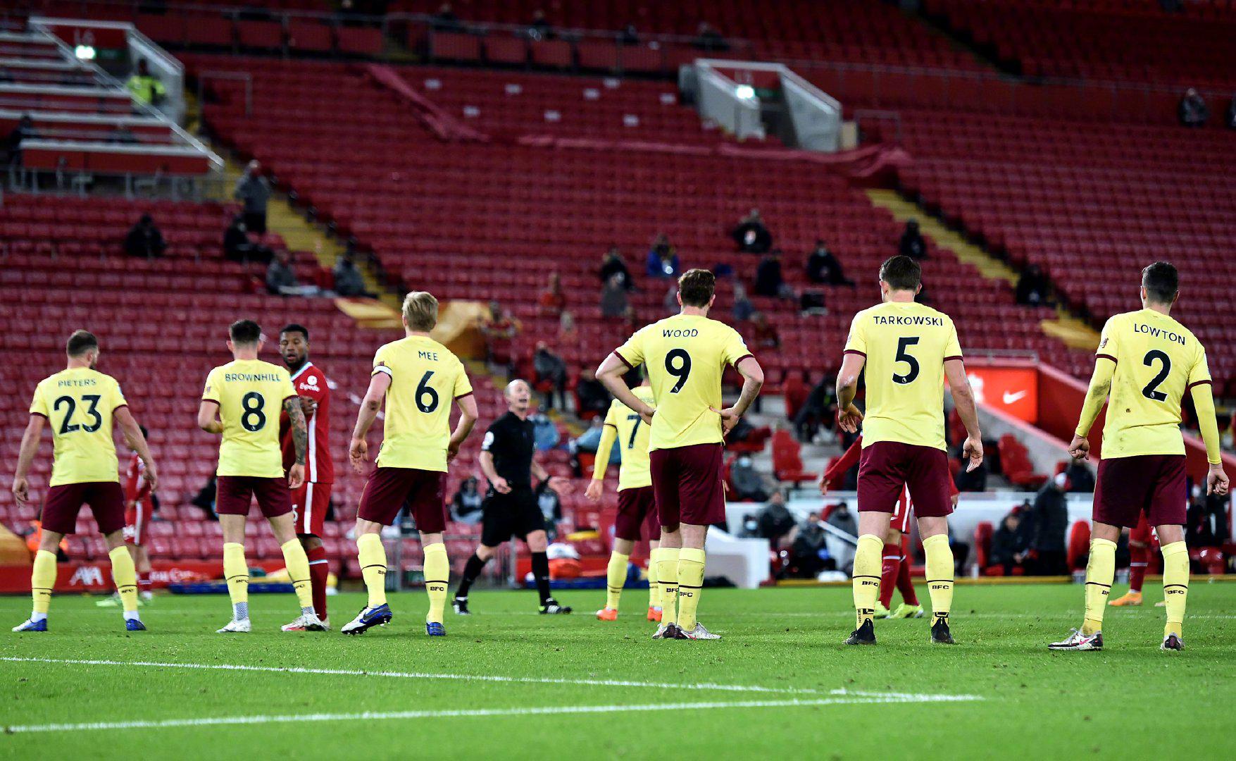 这对他的职 这对他的职